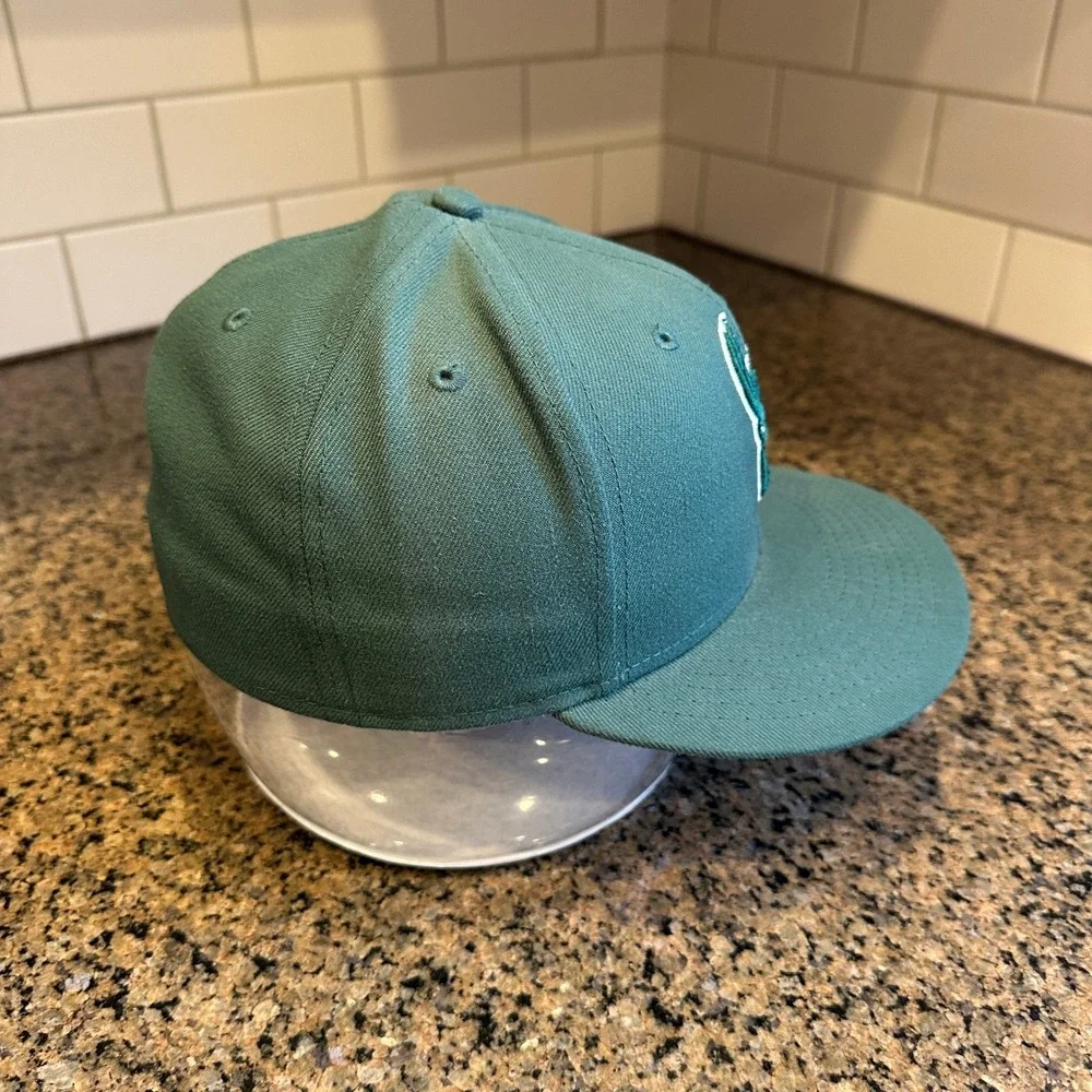 Milwaukee Bucks New‎ Era 59FIFTY Fitted Hat 7 5/8 Green Polyester